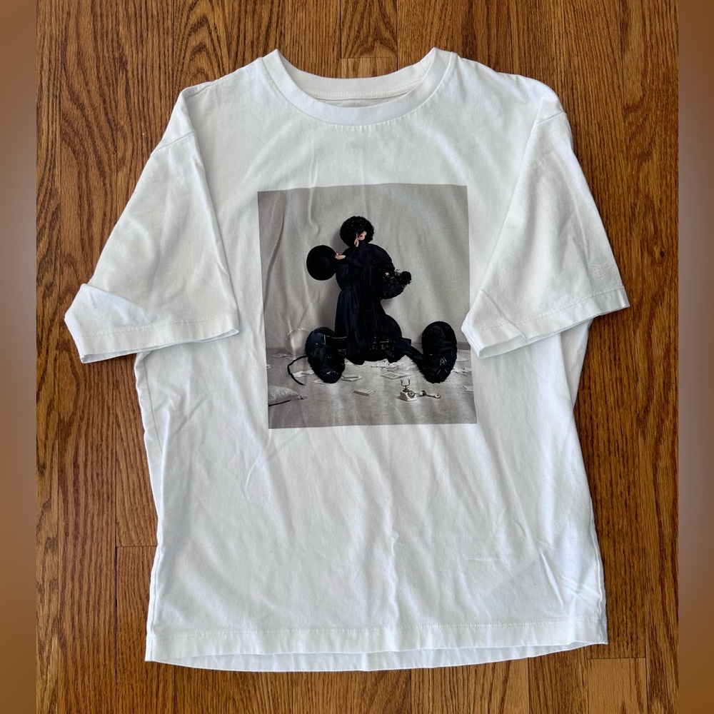 Yuni Yoshida Disney Minnie Mouse tshirt
